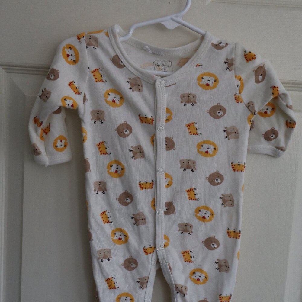 Lions, tigers and bears snap closure footed sleeper Quiltex 3/6m